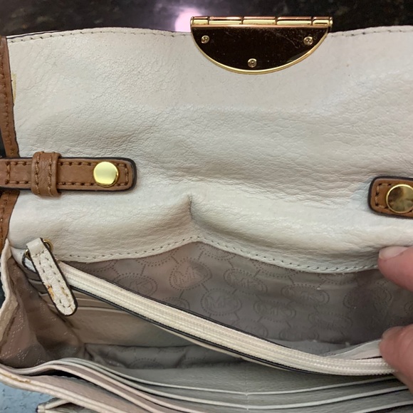 Gently used Michael Kors Crossbody - Picture 3 of 9